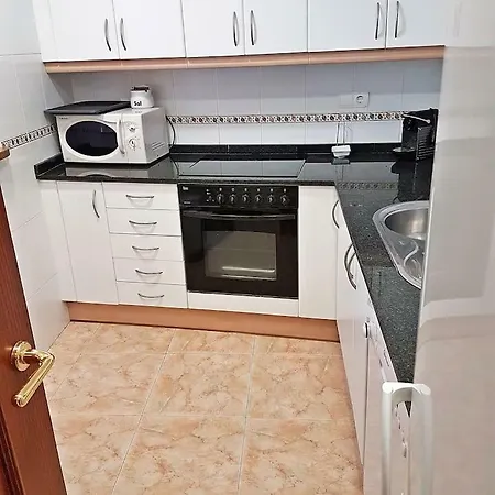 Large With Jacuzzi In Center Of *